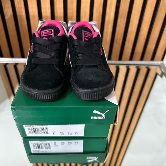 Puma Suede Bow Kids Sneakers Fuchsia Purple Size 6C US - Picture 2 of 5